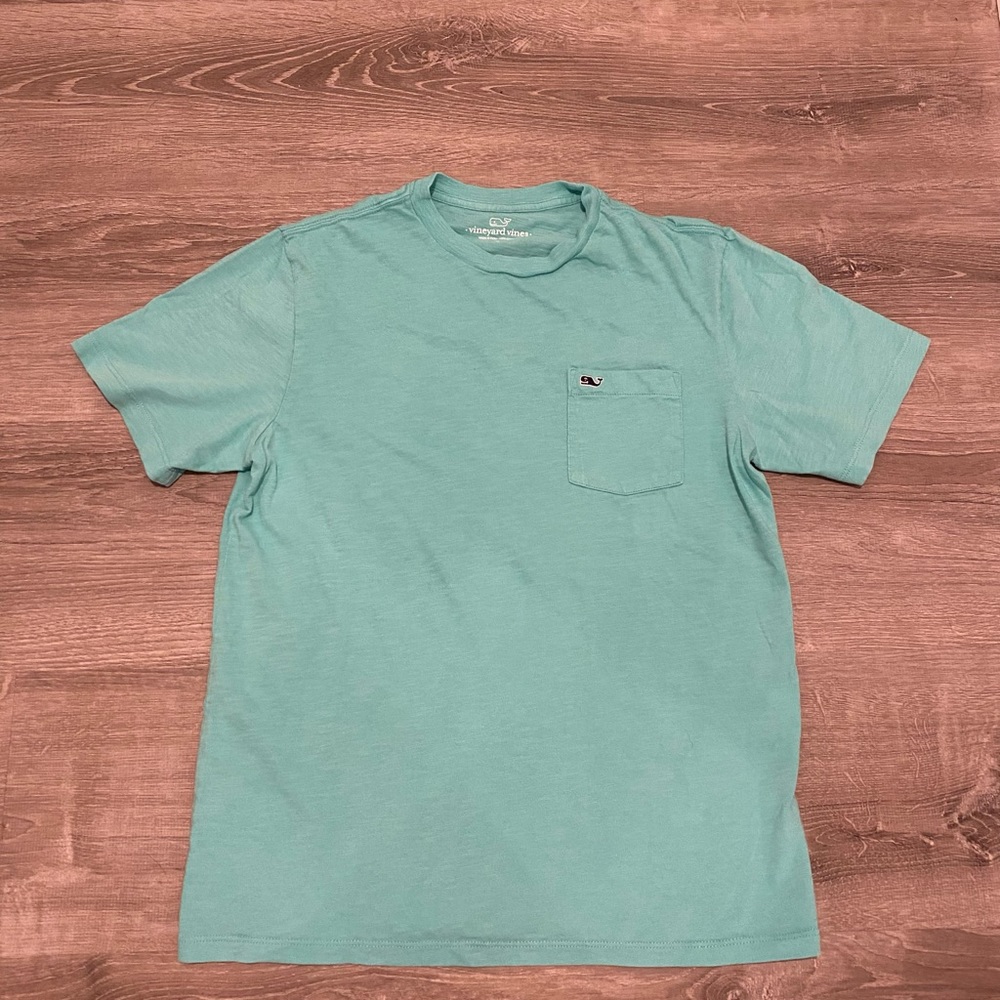 Vineyard vines teal short sleeve shirt
